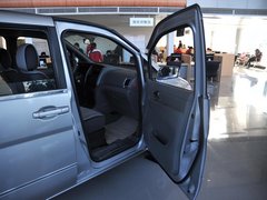 2010款 1.6L 手动 豪华型7座