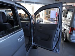 2010款 1.6L 手动 豪华型7座