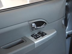 2010款 1.6L 手动 豪华型7座