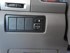 2010款 1.6L 手动 豪华型7座