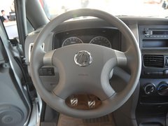 2010款 1.6L 手动 豪华型7座