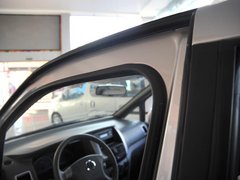 2010款 1.6L 手动 豪华型7座