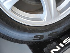 2010款 1.6L 手动 豪华型7座