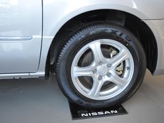 2010款 1.6L 手动 豪华型7座