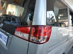 2010款 1.6L 手动 豪华型7座