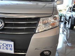 2010款 1.6L 手动 豪华型7座