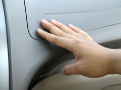 2010款 三厢 1.2SL 手动 温馨版