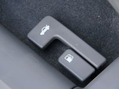 2010款 三厢 1.2SL 手动 温馨版