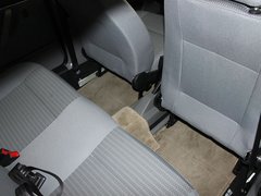 2010款 1.6L 手动 伙伴型