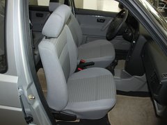 2010款 1.6L 手动 伙伴型