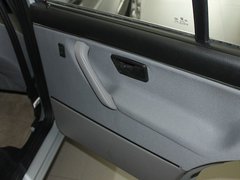 2010款 1.6L 手动 伙伴型