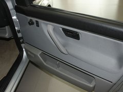 2010款 1.6L 手动 伙伴型