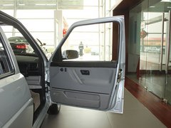 2010款 1.6L 手动 伙伴型