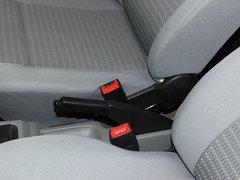 2010款 1.6L 手动 伙伴型
