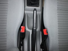 2010款 1.6L 手动 伙伴型