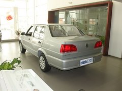 2010款 1.6L 手动 伙伴型