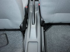 2010款 1.6L 手动 伙伴型