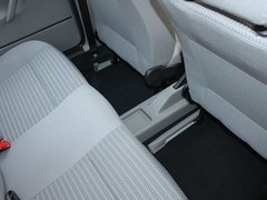 2010款 1.6L 手动 伙伴型