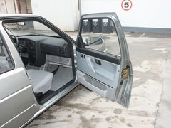 2010款 1.6L 手动 伙伴型