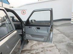 2010款 1.6L 手动 伙伴型
