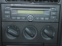 2010款 1.6L 手动 伙伴型