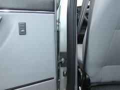 2010款 1.6L 手动 伙伴型