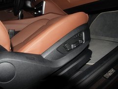 2010款 535i 3.0T 豪华型