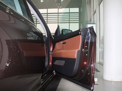 2010款 535i 3.0T 豪华型