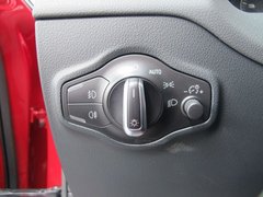 2010款 3.2L 运动版 5座