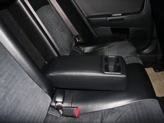 2010款 2.0L 自动 BBS轮毂版5座