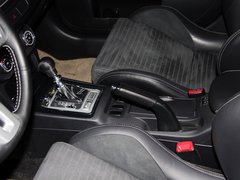 2010款 2.0L 自动 BBS轮毂版5座
