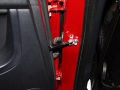 2010款 2.0L 自动 BBS轮毂版5座
