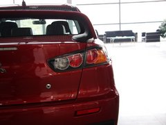 2010款 2.0L 自动 BBS轮毂版5座