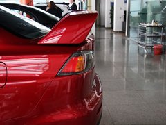 2010款 2.0L 自动 BBS轮毂版5座