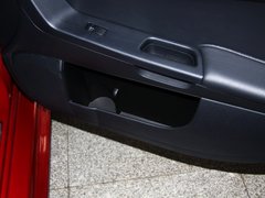 2010款 2.0L 自动 BBS轮毂版5座