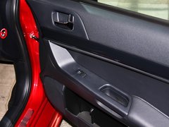 2010款 2.0L 自动 BBS轮毂版5座