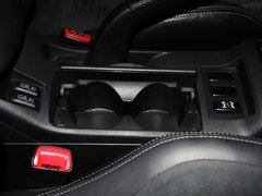 2010款 2.0L 自动 BBS轮毂版5座