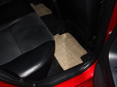 2010款 2.0L 自動 BBS輪轂版5座