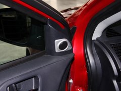 2010款 2.0L 自動(dòng) BBS輪轂版5座