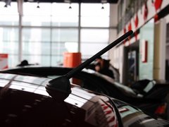 2010款 2.0L 自动 BBS轮毂版5座