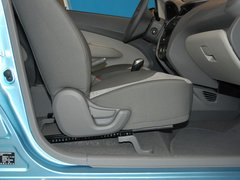 2010款 三厢 1.2SE 手动 理想版