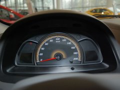 2010款 三厢 1.2SE 手动 理想版