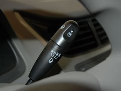2010款 三厢 1.2SE 手动 理想版