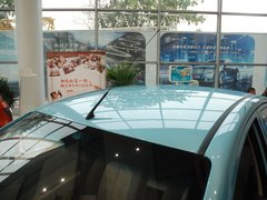 2010款 三厢 1.2SE 手动 理想版