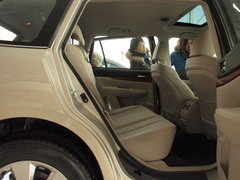 2010款 2.5L CVT 豪华版
