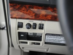 2010款 2.5L CVT 豪华版