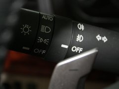2010款 3.6L 自动 豪华版