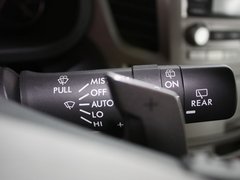 2010款 3.6L 自动 豪华版