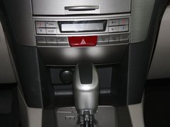 2010款 3.6L 自动 豪华版