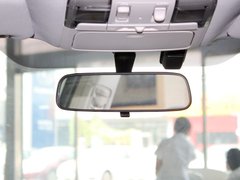 2010款 3.6L 自动 豪华版